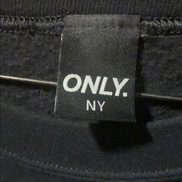 ONLY NY RARE RETRO CREWNECK - Picture 3 of 5